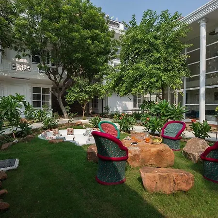 Stayvista's Indraj Manor: Roman-Inspired Villa with Garden & Fireplace-2